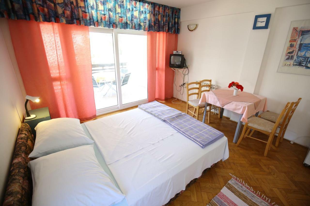 Apartments Paleka 佩特坎内 外观 照片