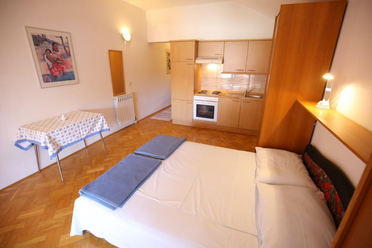 Apartments Paleka 佩特坎内 外观 照片